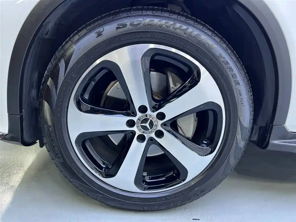 Mercedes-Benz Mercedes-Benz GLC 2018 GLC 260 4MATIC Luxury Edition 2018 - thumbnail 20