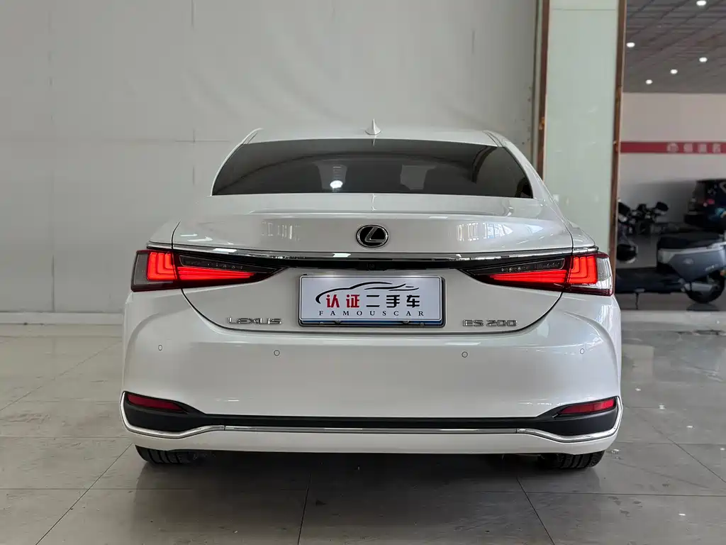 Lexus Lexus ES 2020 200 Luxury Edition 2019 - thumbnail 17