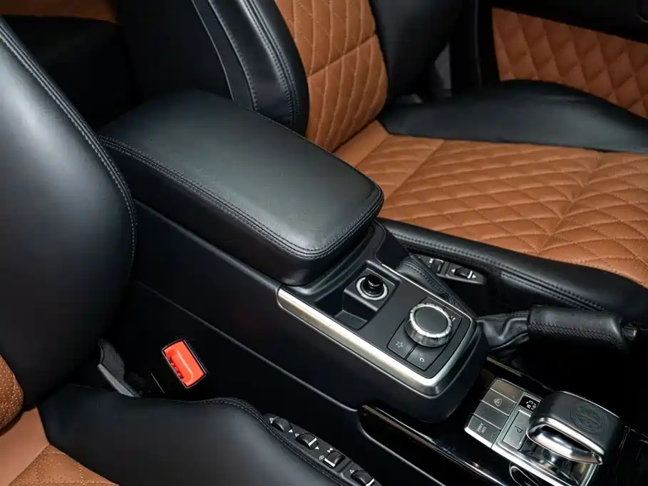 Mercedes-Benz Mercedes-Benz G-Class AMG 2013 AMG G 65 2014 - thumbnail 16