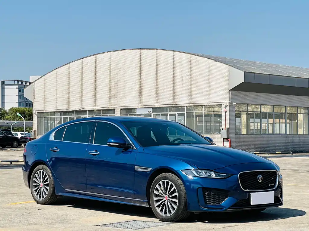Jaguar Jaguar XEL 2020 2.0T 200PS R-DYNAMIC Youth Sport Edition 2021 - thumbnail 3