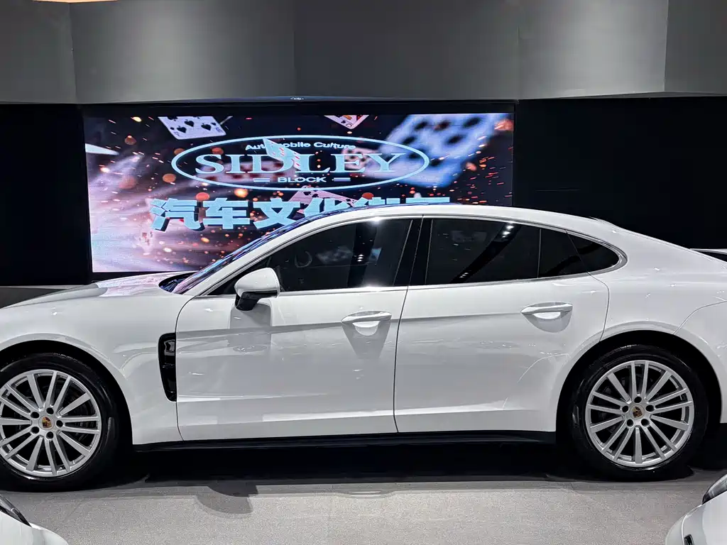 Porsche Porsche Panamera 2019 2.9T 2020 - thumbnail 3