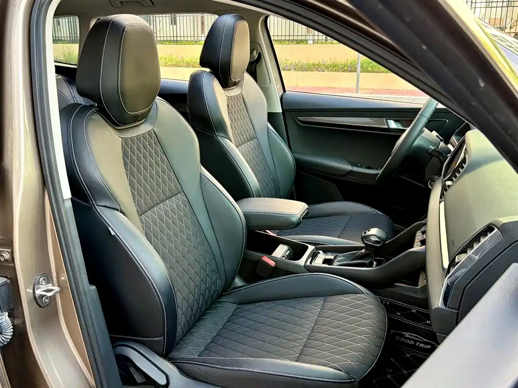 Skoda Karoq 2020 TSI280 Ambition Luxury Edition Euro VI 2020 - thumbnail 10