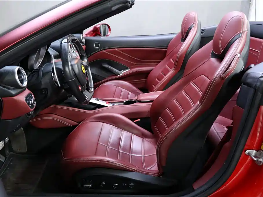 Ferrari Ferrari California T 2015 3.9T Standard 2018 - thumbnail 13