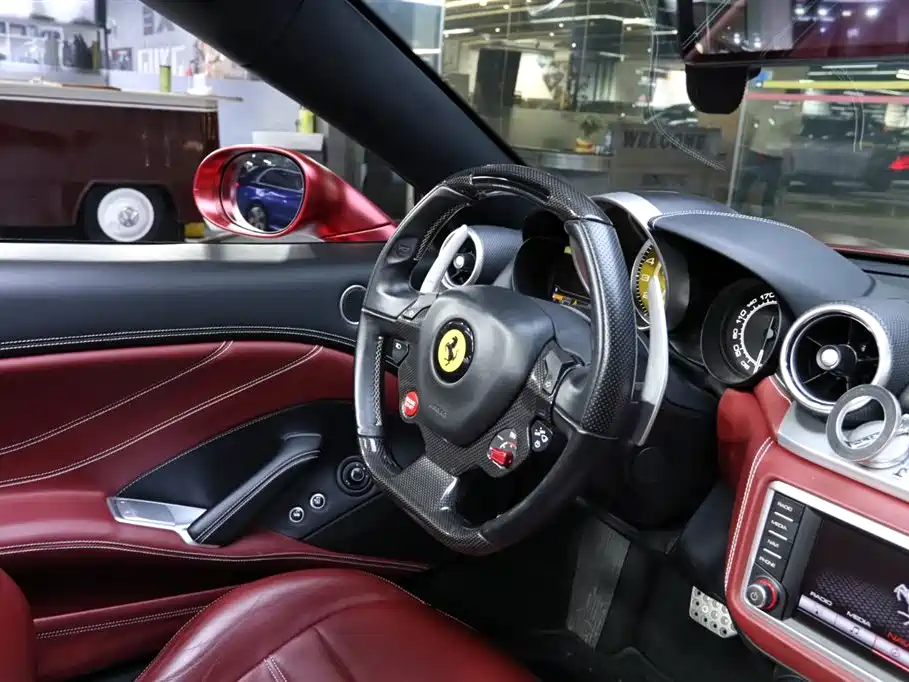 Ferrari Ferrari California T 2015 3.9T Standard 2018 - thumbnail 17