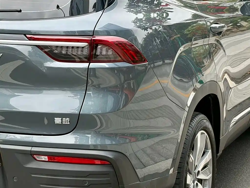 Geely Auto Geely Haoyue 2022 1.8TD DCT Flagship 7-seater 2022 - thumbnail 6