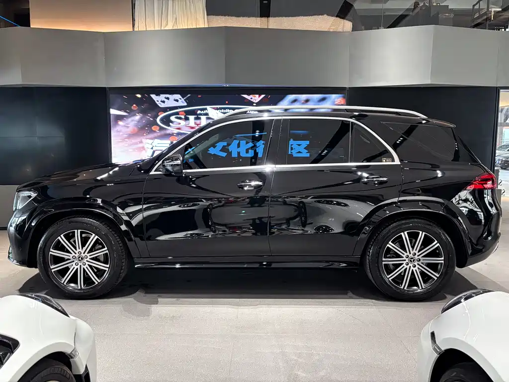 Mercedes-Benz Mercedes-Benz GLE 2024 Facelift GLE 350 4MATIC Fashion Edition 2024 - thumbnail 3