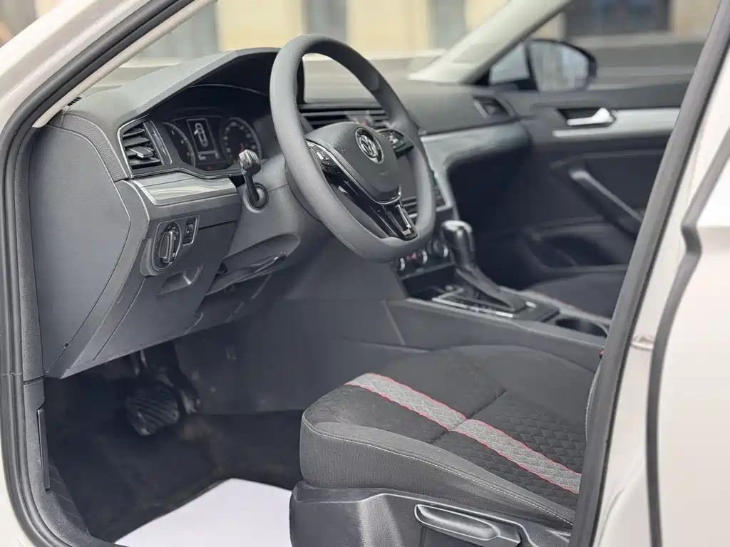 Volkswagen Lamando 2019 230TSI DSG Vision Edition国VI 2020 - thumbnail 3