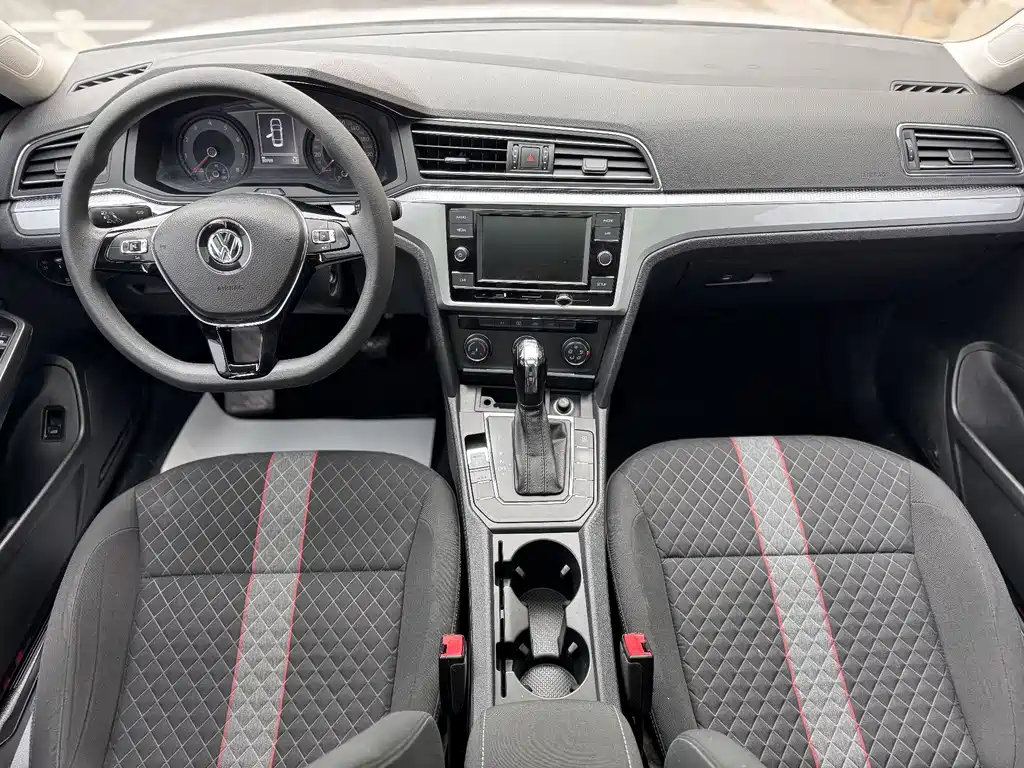 Volkswagen Lamando 2019 230TSI DSG Vision Edition国VI 2020 - thumbnail 4