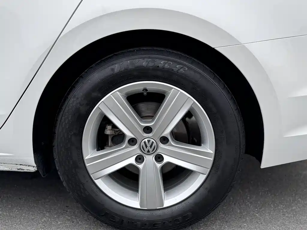 Volkswagen Lamando 2019 230TSI DSG Vision Edition国VI 2020 - thumbnail 7