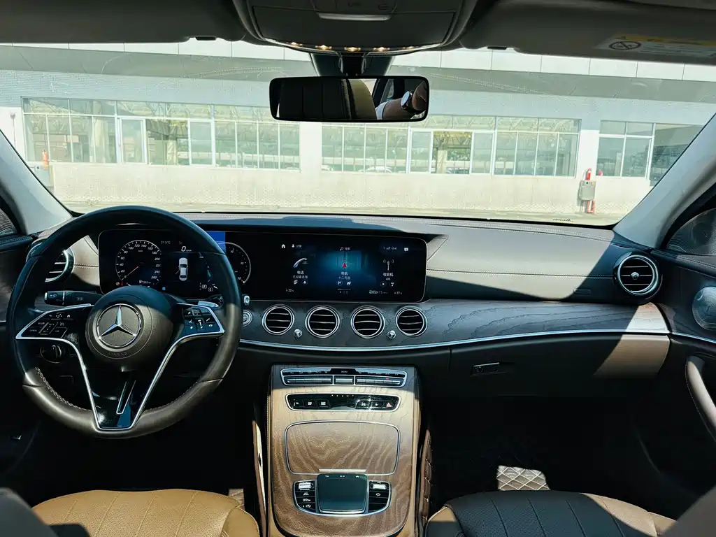 Mercedes-Benz Mercedes-Benz E-Class 2023 E 300 L Fashion Edition 2022 - thumbnail 5