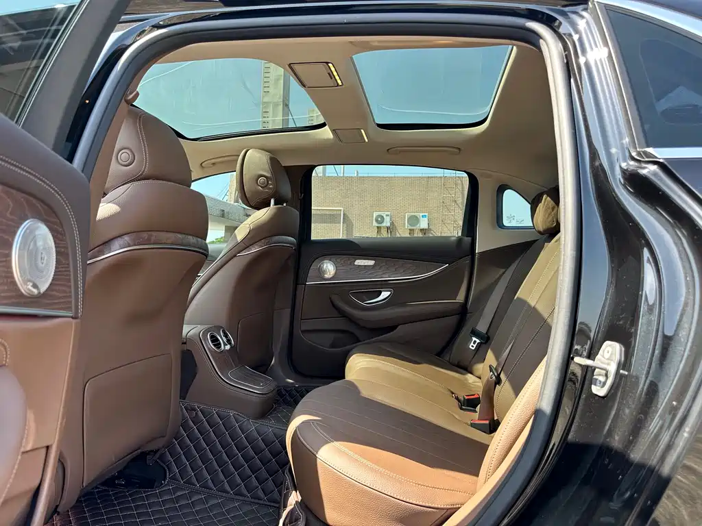 Mercedes-Benz Mercedes-Benz E-Class 2023 E 300 L Fashion Edition 2022 - thumbnail 7
