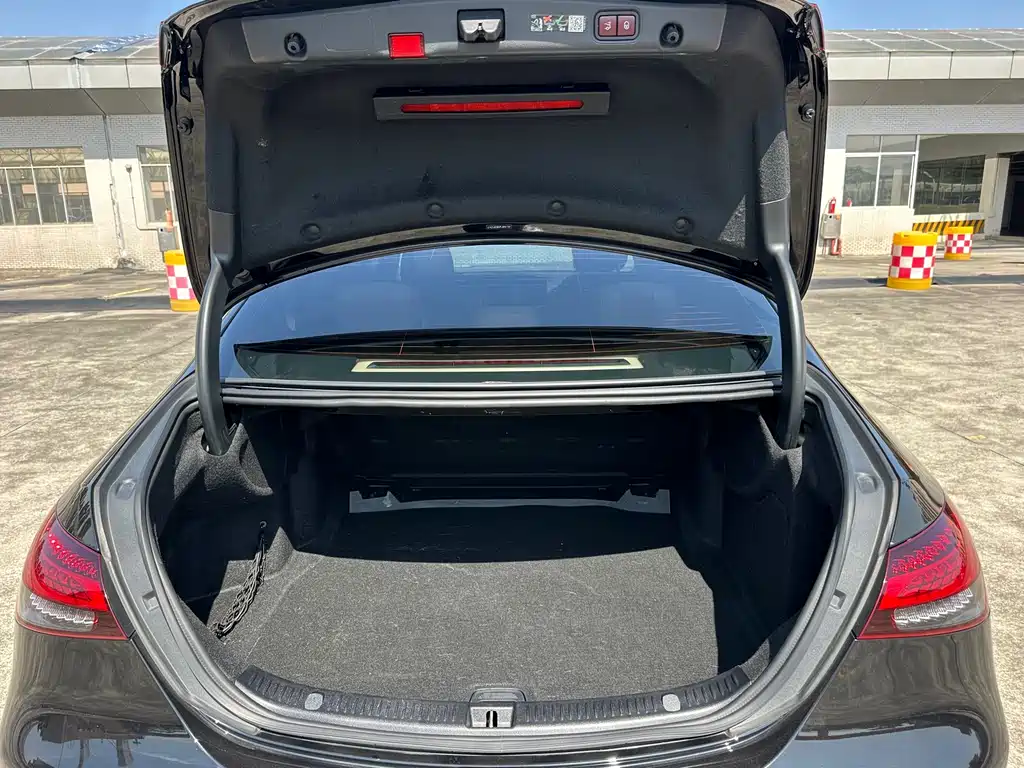 Mercedes-Benz Mercedes-Benz E-Class 2023 E 300 L Fashion Edition 2022 - thumbnail 13