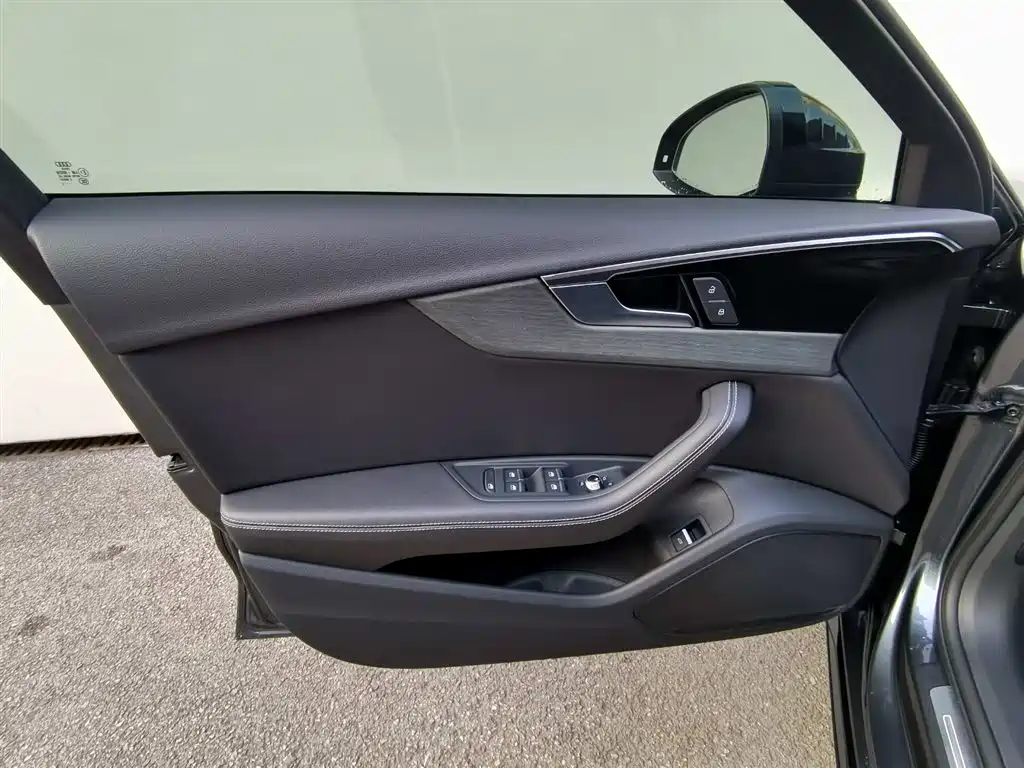 Audi Audi A4L 2023 40 TFSI Premium Dynamic Edition 2023 - thumbnail 11