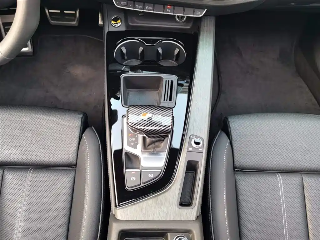 Audi Audi A4L 2023 40 TFSI Premium Dynamic Edition 2023 - thumbnail 16