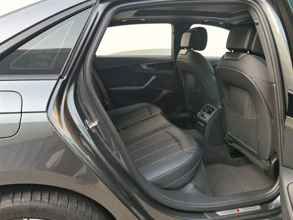 Audi Audi A4L 2023 40 TFSI Premium Dynamic Edition 2023 - thumbnail 26