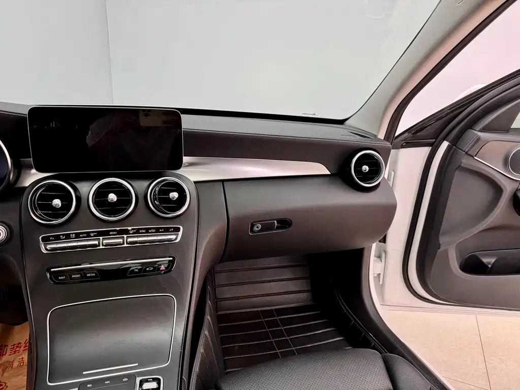 Mercedes-Benz Mercedes-Benz C-Class 2020 C 200 L Fashion Sport Edition 2020 - thumbnail 18