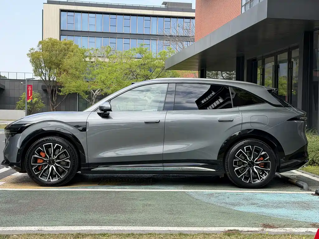 Zeekr Zeekr 7X 2025 Model 100kWh Long Range AWD Intelligent Driving Version 2024 - thumbnail 4