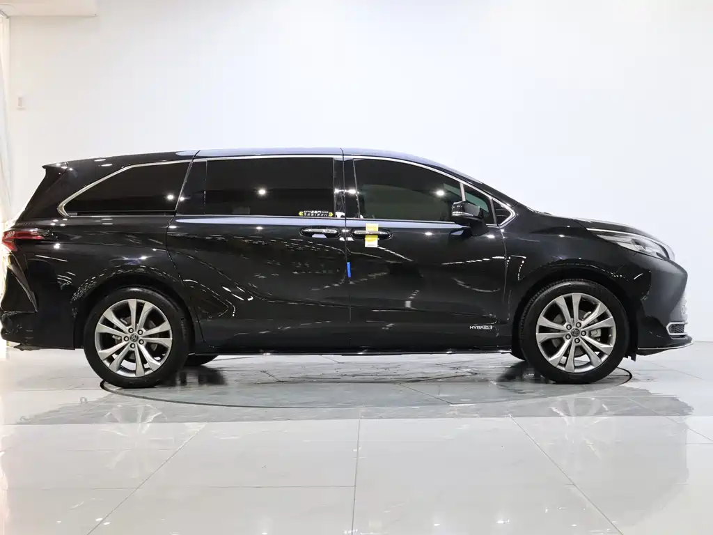 Toyota Toyota Sienna 2023 2.5L Hybrid Premium Edition 2023 - thumbnail 6