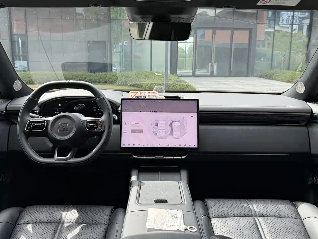 Zeekr Zeekr 7X 2025 Model 100kWh Long Range AWD Intelligent Driving Version 2024 - thumbnail 17