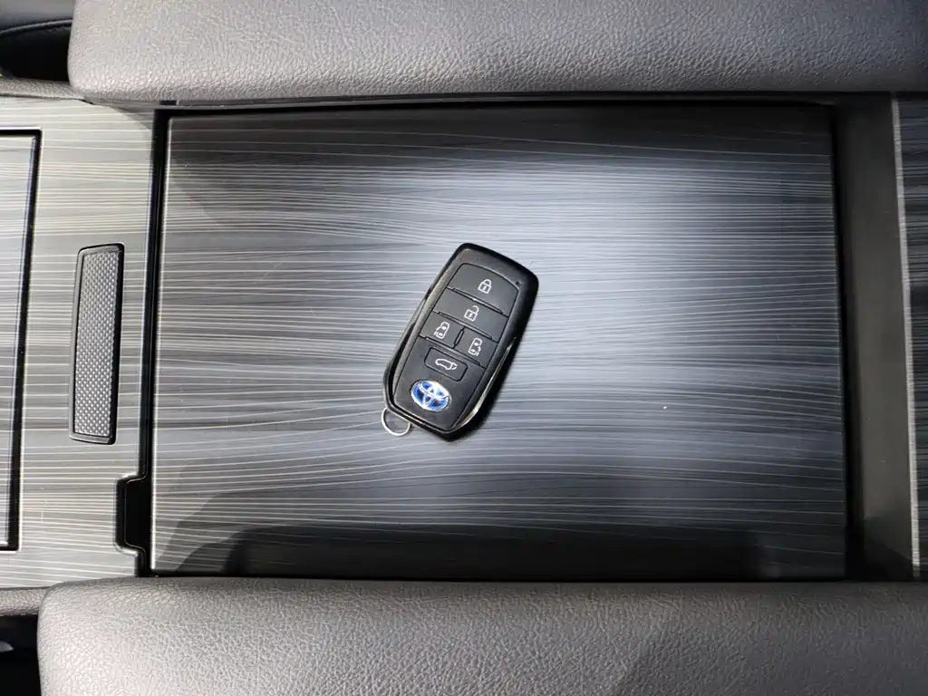 Toyota Toyota Sienna 2023 2.5L Hybrid Premium Edition 2023 - thumbnail 11