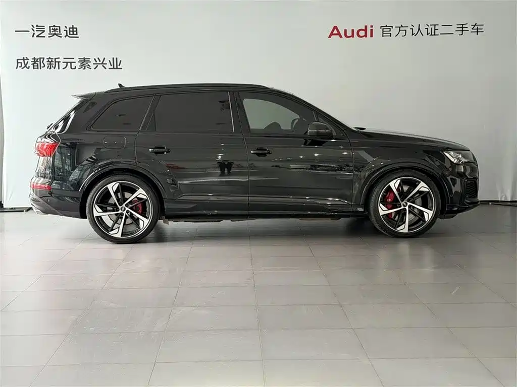 Audi Audi SQ7 2024 4.0 TFSI Night Knight Edition 2024 - thumbnail 3