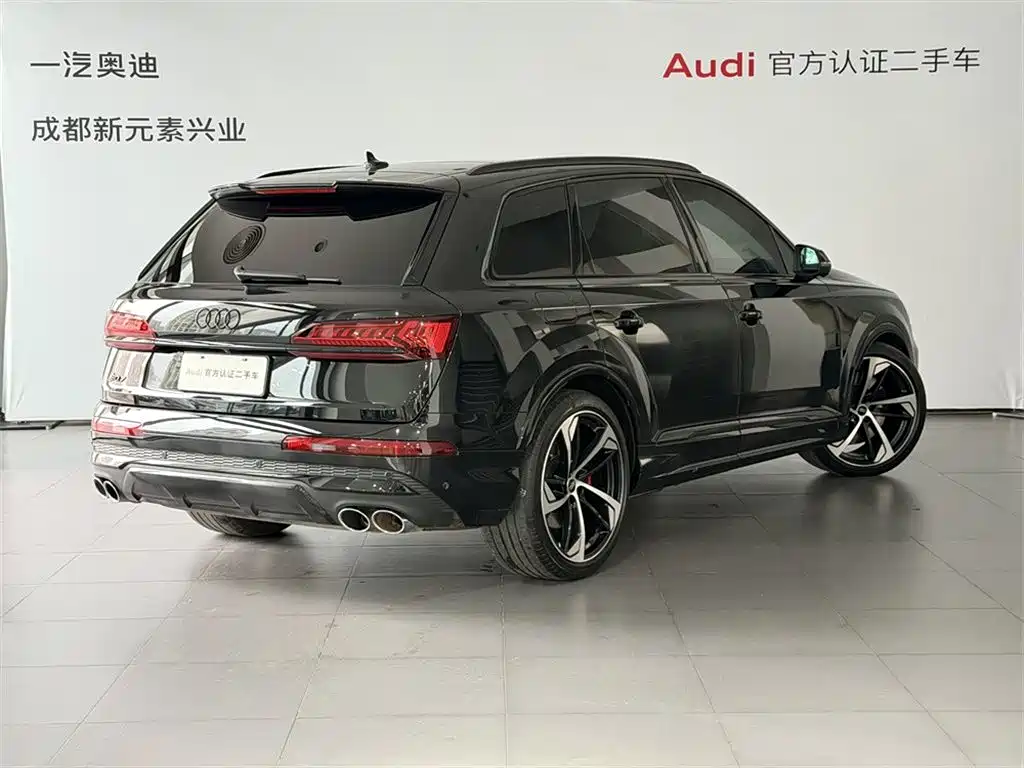 Audi Audi SQ7 2024 4.0 TFSI Night Knight Edition 2024 - thumbnail 4