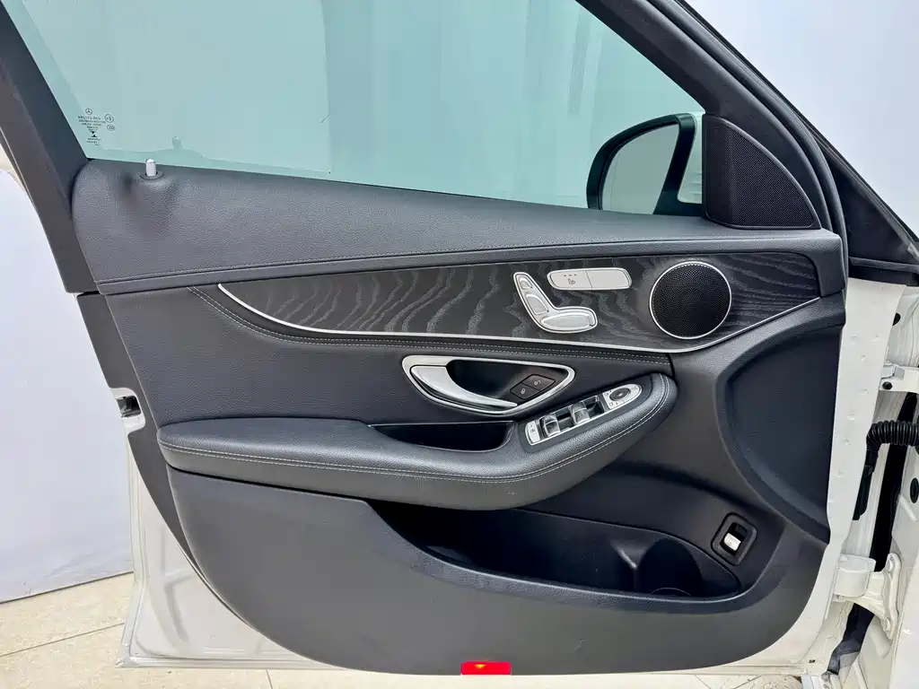 Mercedes-Benz Mercedes-Benz C-Class 2019 C 260 L Sport Edition 2018 - thumbnail 7