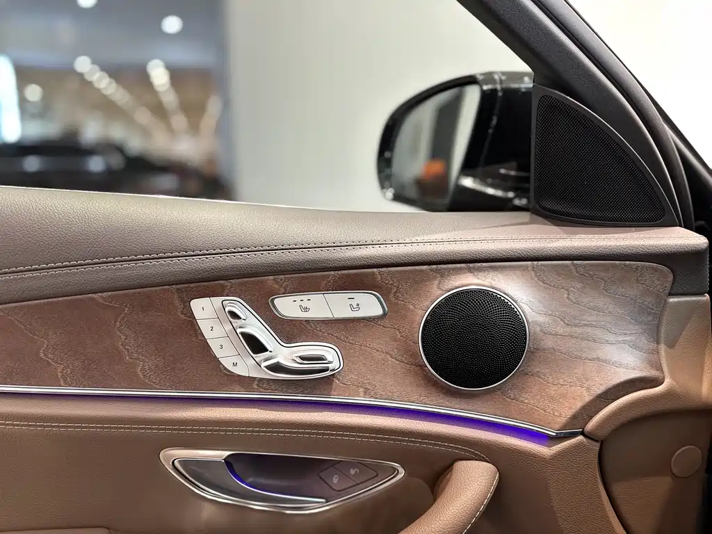 Mercedes-Benz Mercedes-Benz E-Class 2020 Facelift E 300 L Fashion Edition 2020 - thumbnail 9