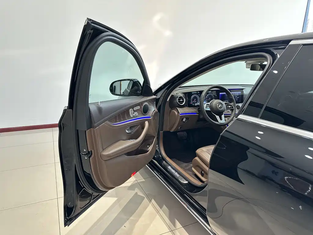 Mercedes-Benz Mercedes-Benz E-Class 2020 Facelift E 300 L Fashion Edition 2020 - thumbnail 13