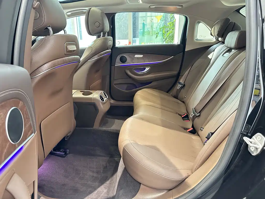 Mercedes-Benz Mercedes-Benz E-Class 2020 Facelift E 300 L Fashion Edition 2020 - thumbnail 16