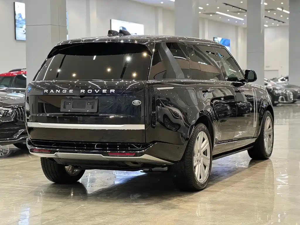 Land Rover Range Rover 2024 3.0 L6 400PS Autobiography Long Wheelbase 2024 - thumbnail 4