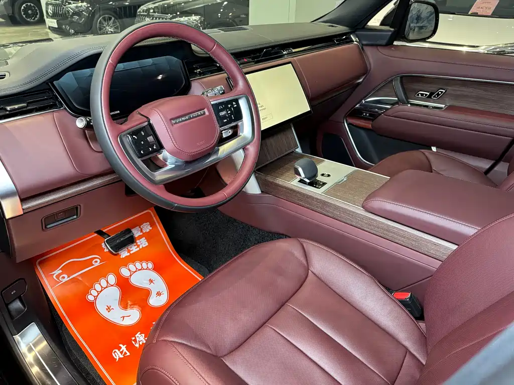 Land Rover Range Rover 2024 3.0 L6 400PS Autobiography Long Wheelbase 2024 - thumbnail 7