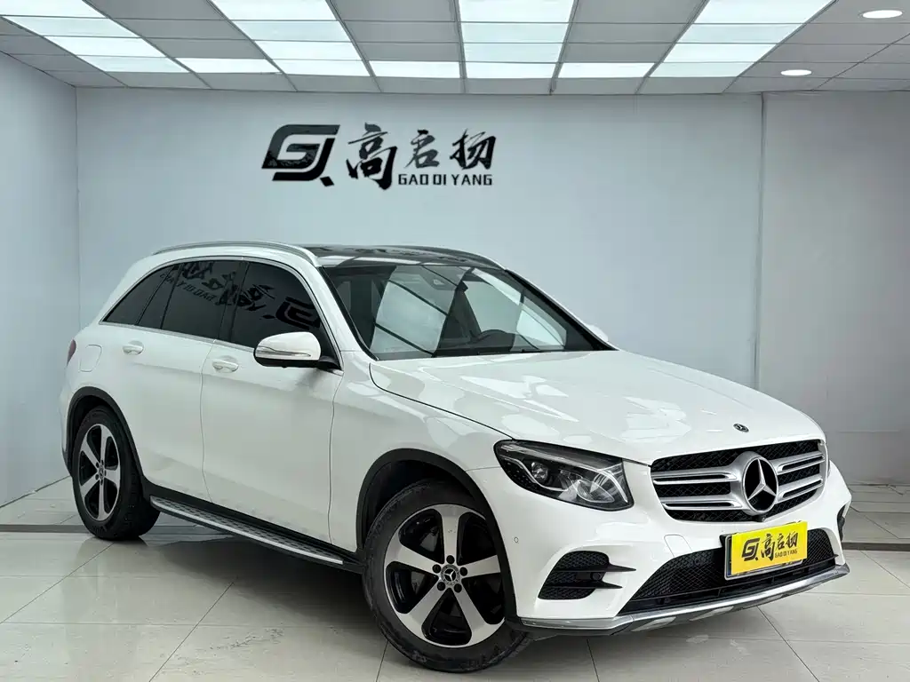 Mercedes-Benz Mercedes-Benz GLC 2018 GLC 260 4MATIC Luxury Model 2018 - thumbnail 3