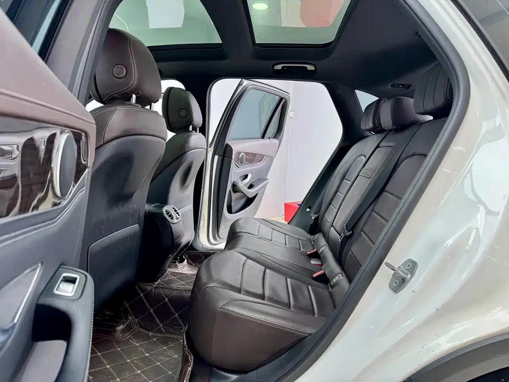 Mercedes-Benz Mercedes-Benz GLC 2018 GLC 260 4MATIC Luxury Model 2018 - thumbnail 10