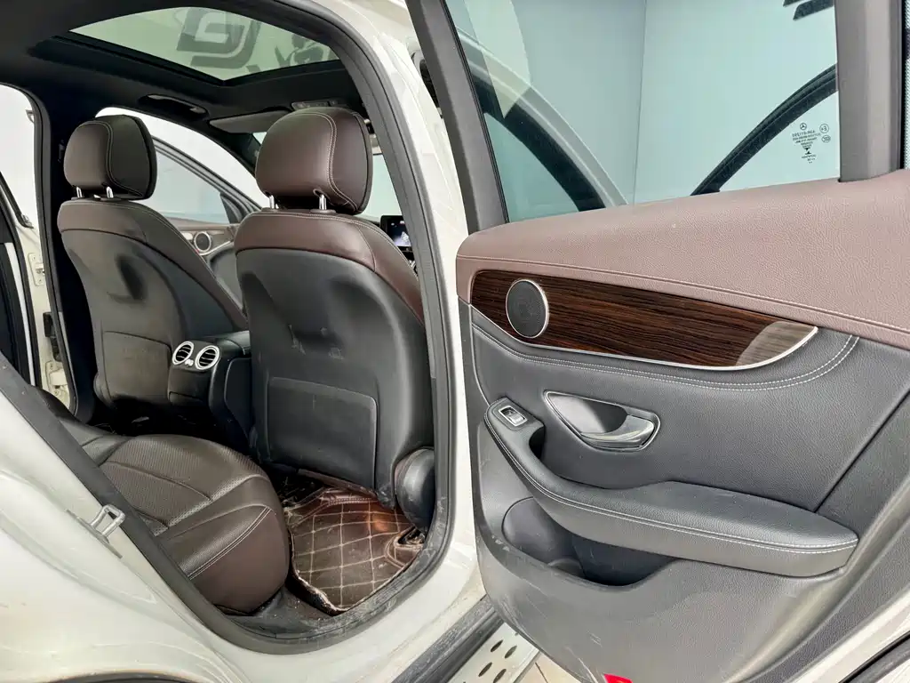 Mercedes-Benz Mercedes-Benz GLC 2018 GLC 260 4MATIC Luxury Model 2018 - thumbnail 12