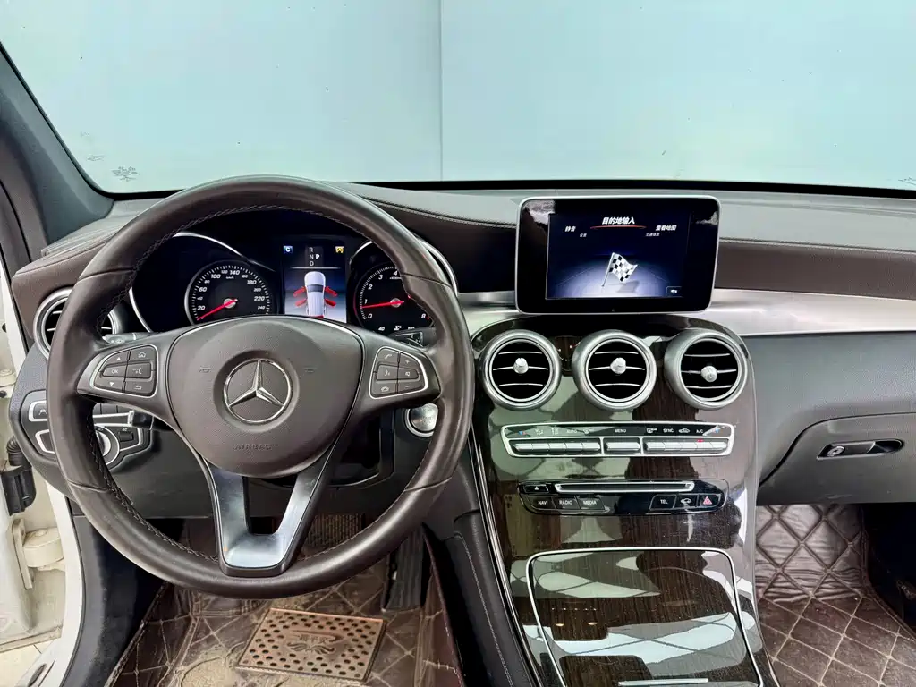 Mercedes-Benz Mercedes-Benz GLC 2018 GLC 260 4MATIC Luxury Model 2018 - thumbnail 18