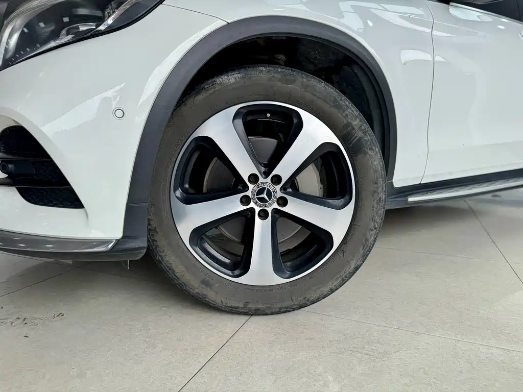 Mercedes-Benz Mercedes-Benz GLC 2018 GLC 260 4MATIC Luxury Model 2018 - thumbnail 21