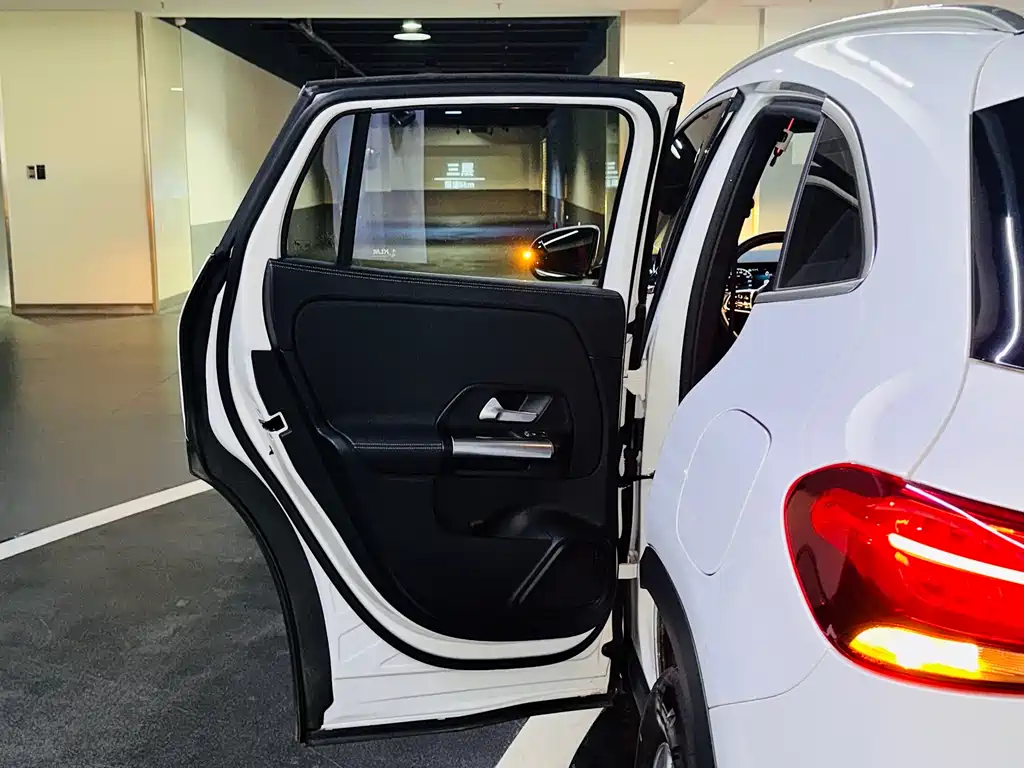 Mercedes-Benz Mercedes-Benz GLA 2020 GLA 180 2021 - thumbnail 18