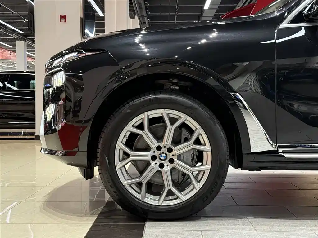 BMW BMW X7 xDrive40i Luxury Package 2026 - thumbnail 5