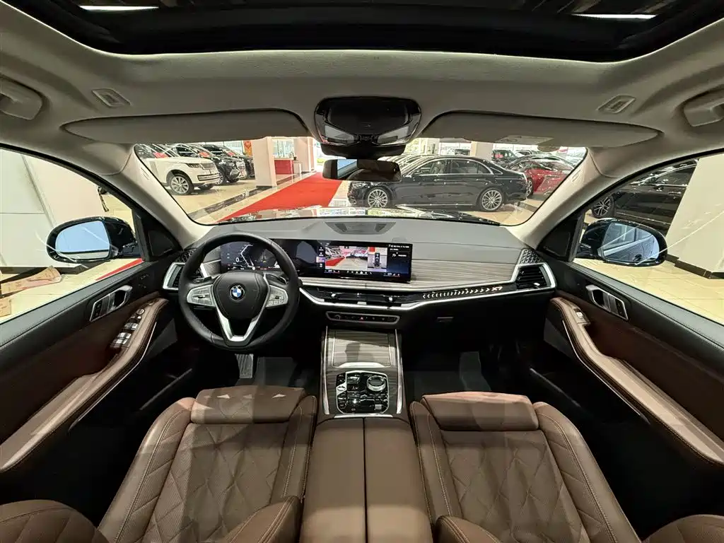 BMW BMW X7 xDrive40i Luxury Package 2026 - thumbnail 19