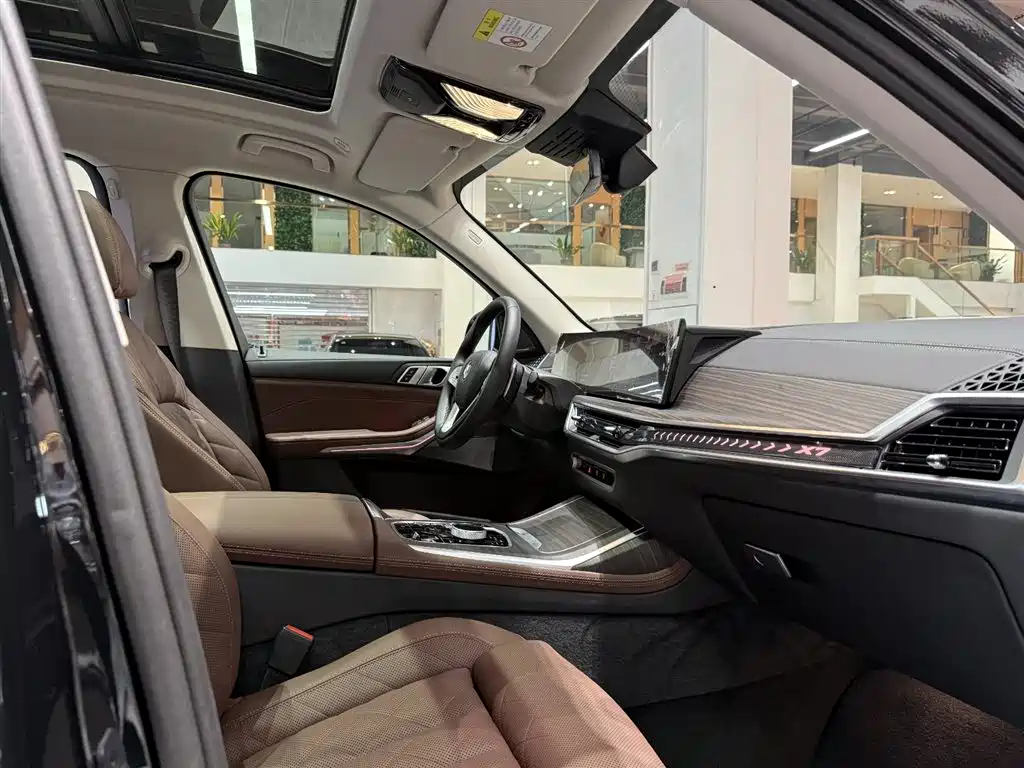 BMW BMW X7 xDrive40i Luxury Package 2026 - thumbnail 22