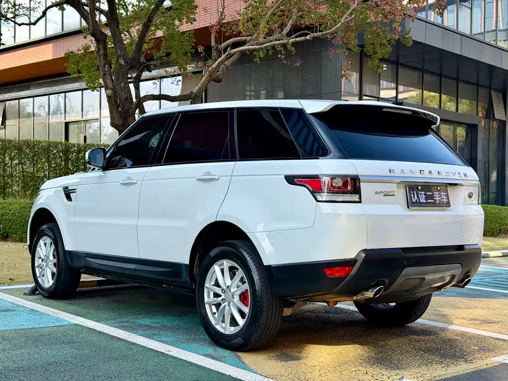 Land Rover Range Rover Sport 2016 3.0 SC V6 SE 2016 - thumbnail 5