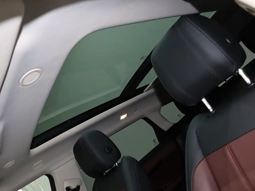 Land Rover Range Rover Evoque 2023 L 249PS Luxury Edition 2023 - thumbnail 12