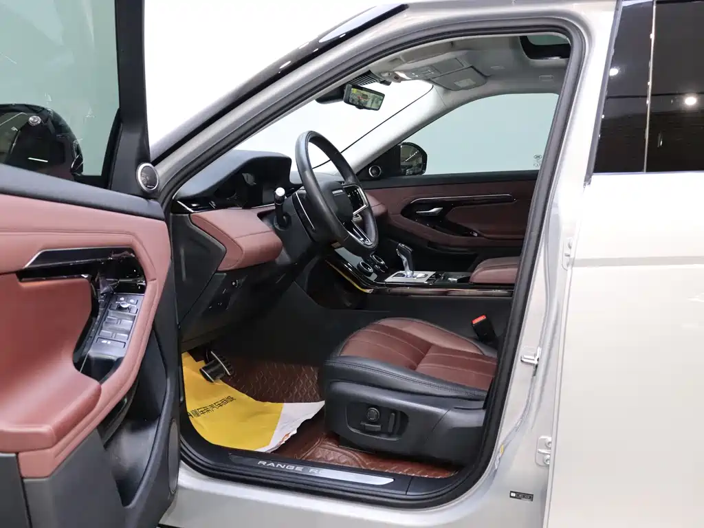 Land Rover Range Rover Evoque 2023 L 249PS Luxury Edition 2023 - thumbnail 14