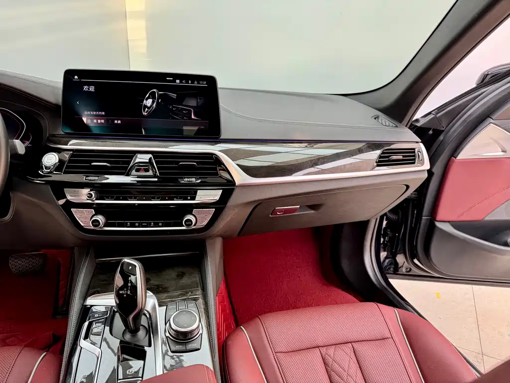 BMW BMW 5 Series 2022 Model Update 2 525Li M Sport Package 2022 - thumbnail 19