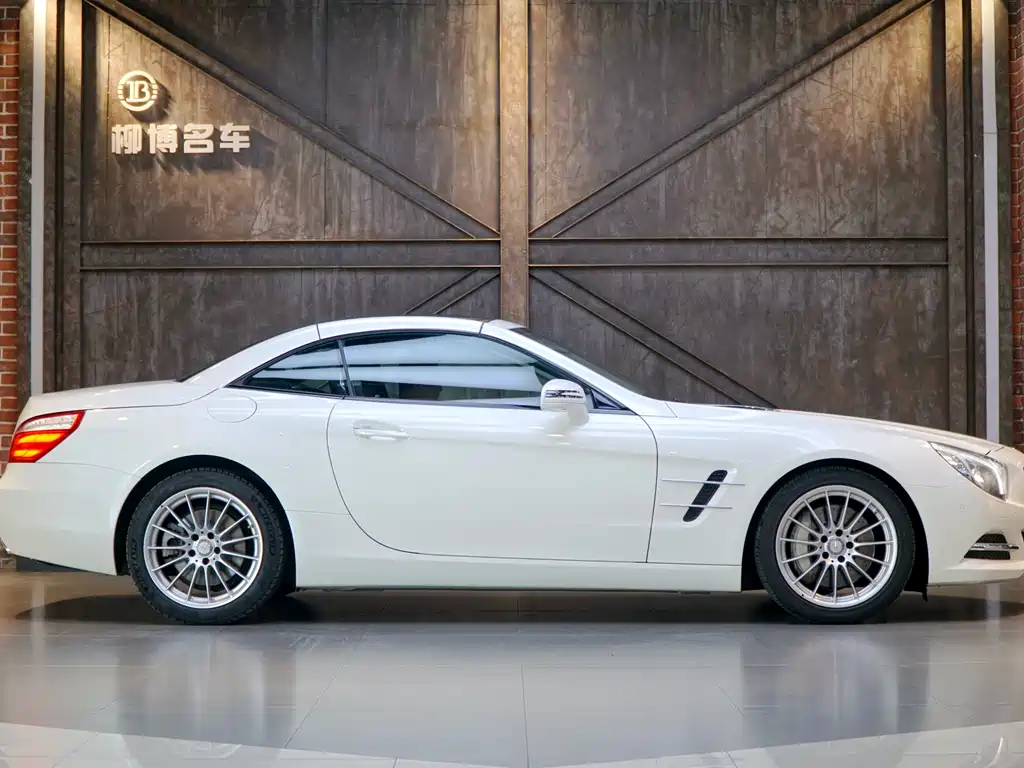 Mercedes-Benz Mercedes-Benz SL-Class 2013 SL 350 Fashion Edition 2013 - thumbnail 5