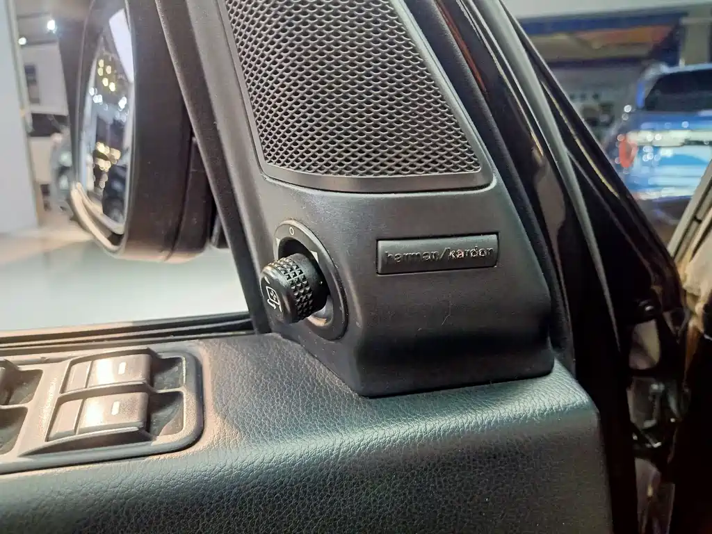 Land Rover Discovery 2009 2.7 TDV6-S 2009 - thumbnail 15
