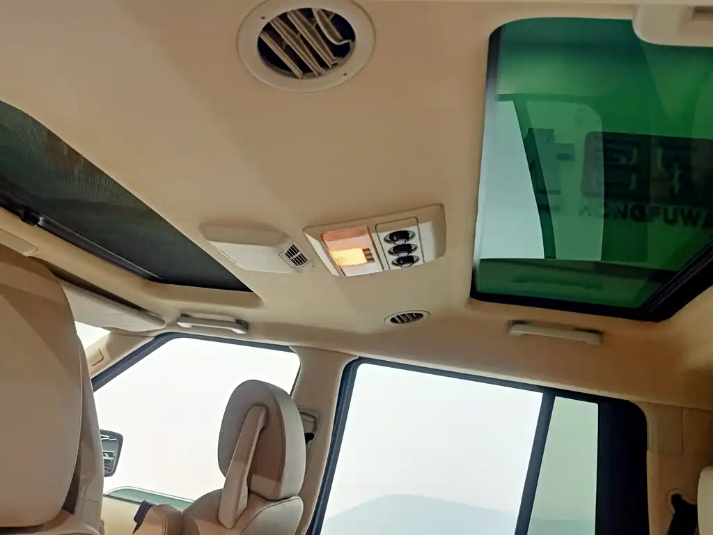 Land Rover Discovery 2009 2.7 TDV6-S 2009 - thumbnail 17