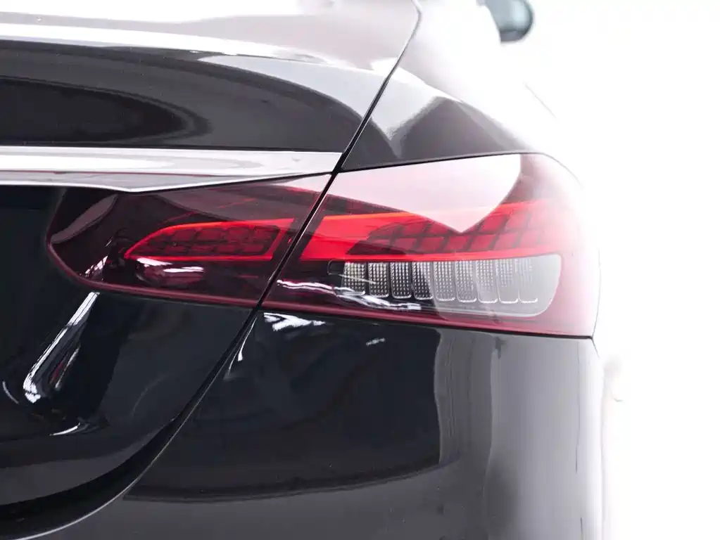 Mercedes-Benz Mercedes-Benz E-Class 2021 Model Year Facelift E 260 L 2021 - thumbnail 19