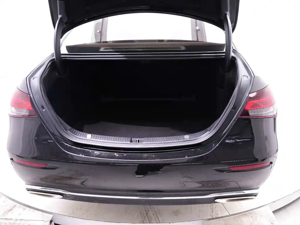 Mercedes-Benz Mercedes-Benz E-Class 2021 Model Year Facelift E 260 L 2021 - thumbnail 21
